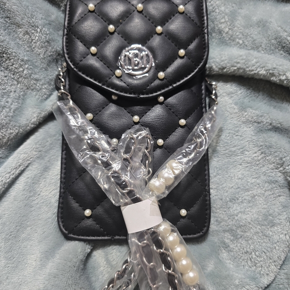 Badgley Mischka Handbags - Badgley Mischka Black Vegan Leather Pearl Strap Crossbody Phone Case